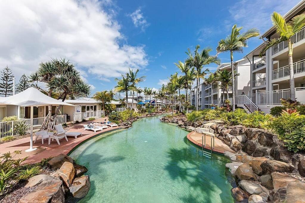 Alex Heads Beachfront Resort King Bed Studio Room Alexandra Headland Exterior foto